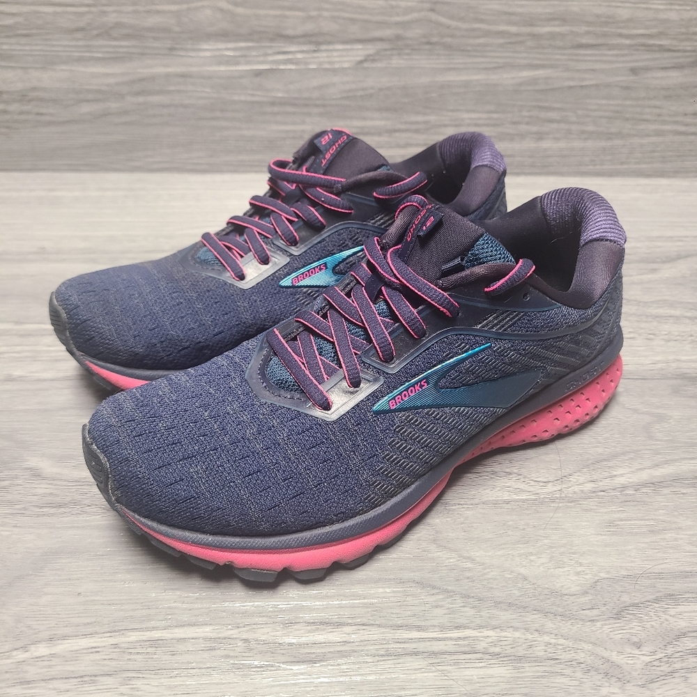 BROOKS GHOST 12 ROAD RUNNING SHOES WOMEN NAVY / MAJOLICA / BEETROOT